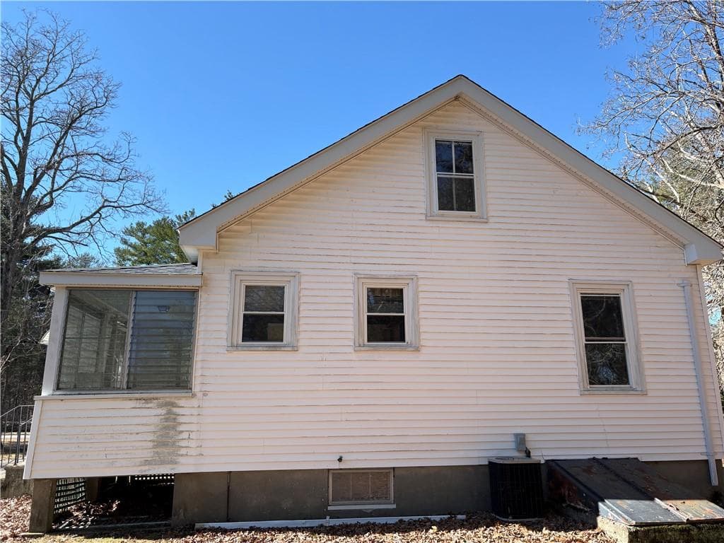 52 CARPENTER Street photo 4