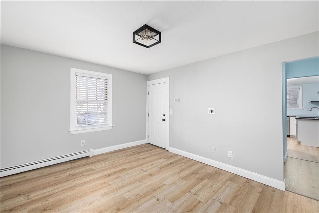 82 Burnside Avenue photo 17