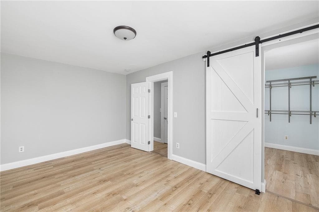 82 Burnside Avenue photo 3