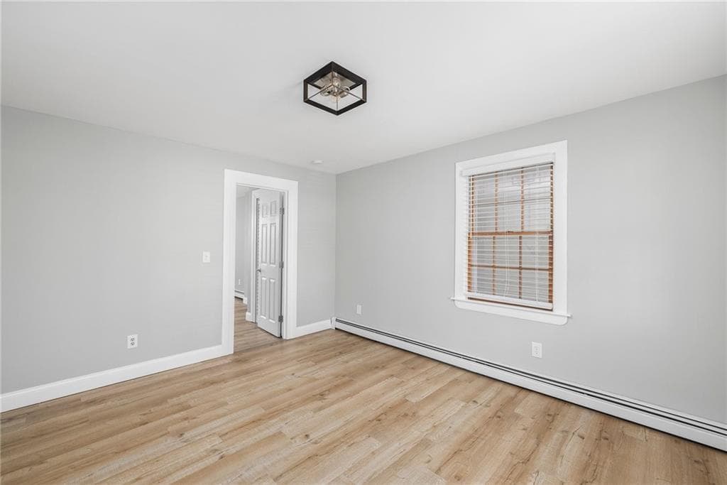 82 Burnside Avenue photo 18