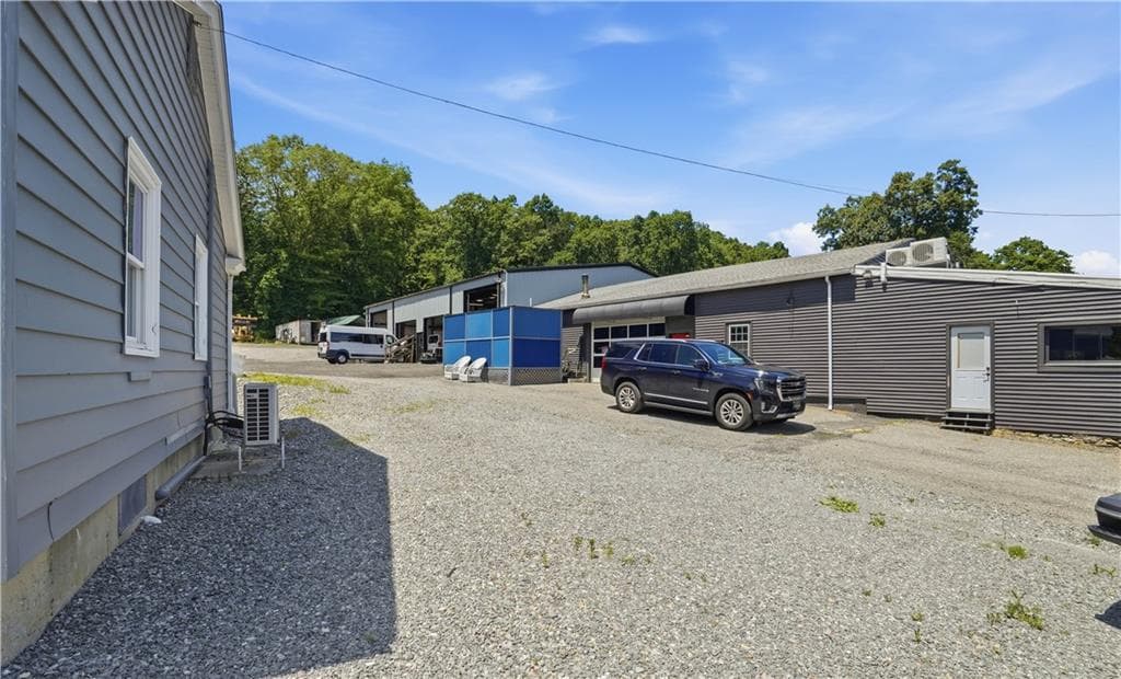 1097 Eddie Dowling Highway photo 47
