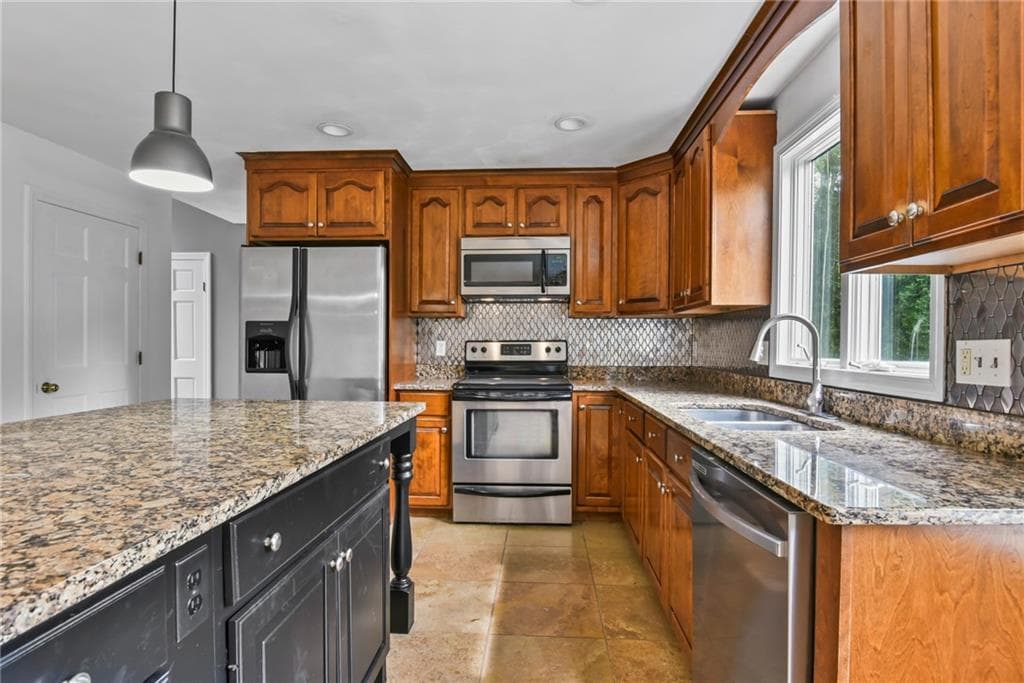 2360 Middle Road photo 22