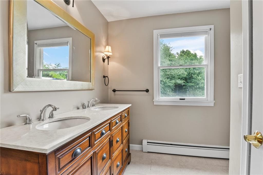 2360 Middle Road photo 30