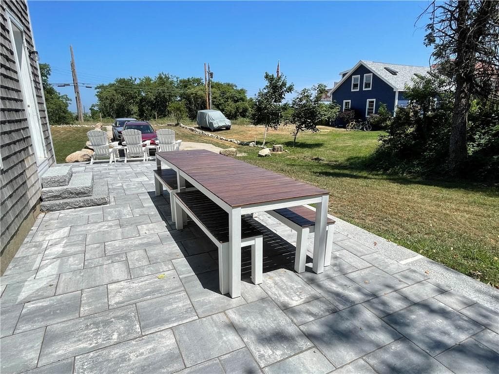 907 Coast Guard Road photo 25