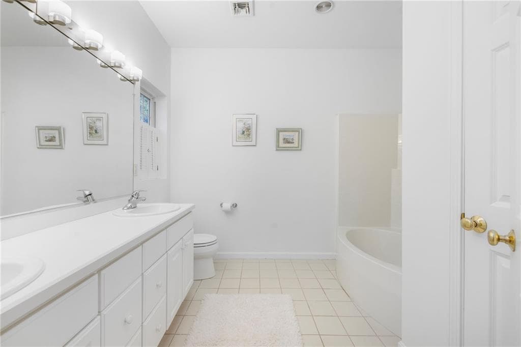 Condominium at 20 RIMWOOD Drive, Smithfield, photo 23 of 38