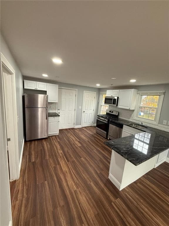 10 26 Saratoga Avenue photo 5