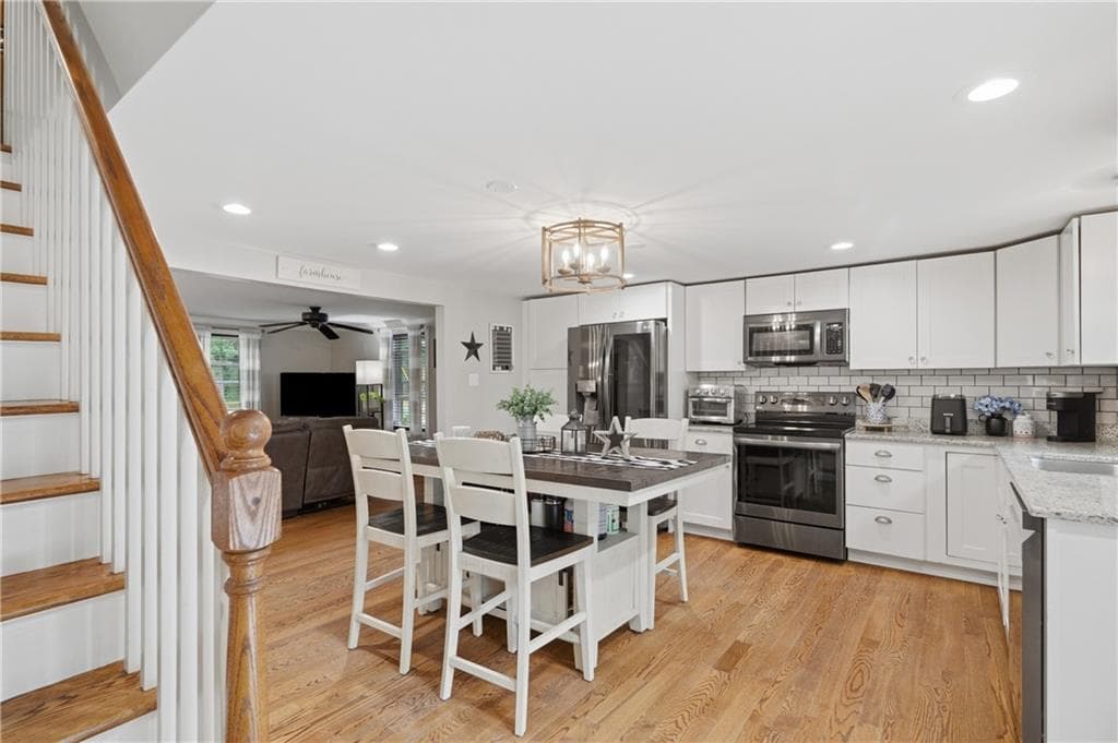 Single Family Residence at 1070 Tarkiln Road, Burrillville, photo 12 of 41