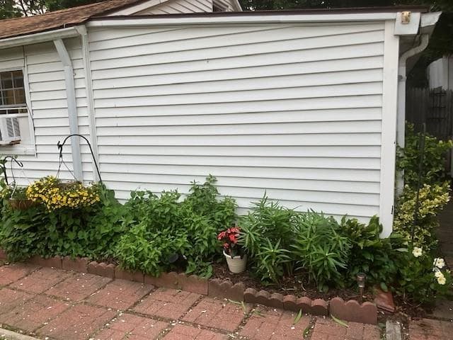 Single Family Residence at 3 Fowler Street, Jamestown, photo 7 of 23