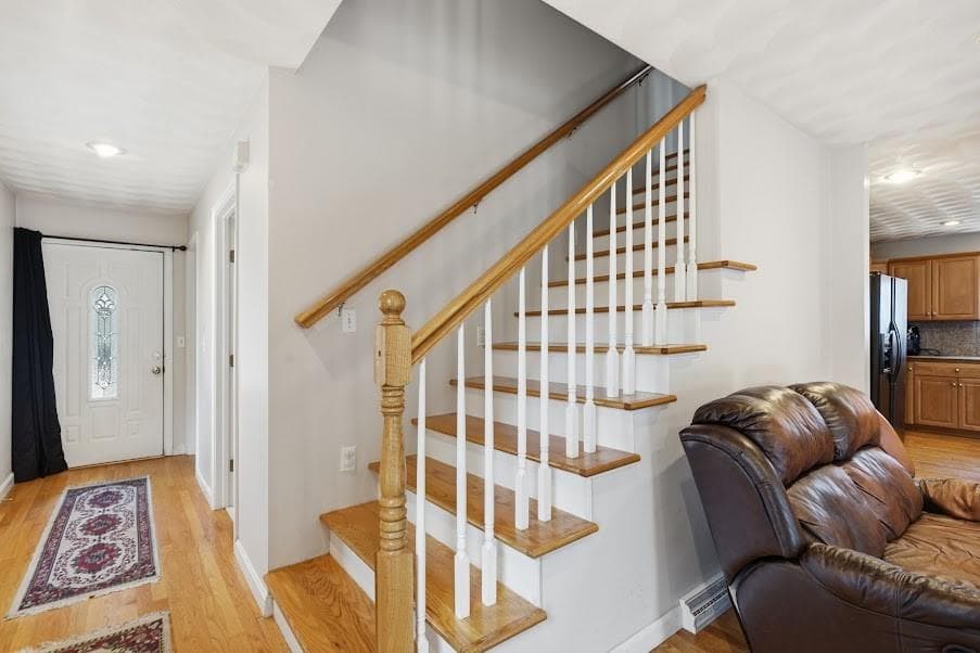Single Family Residence at 133 Sandringham Avenue, Providence, photo 17 of 39