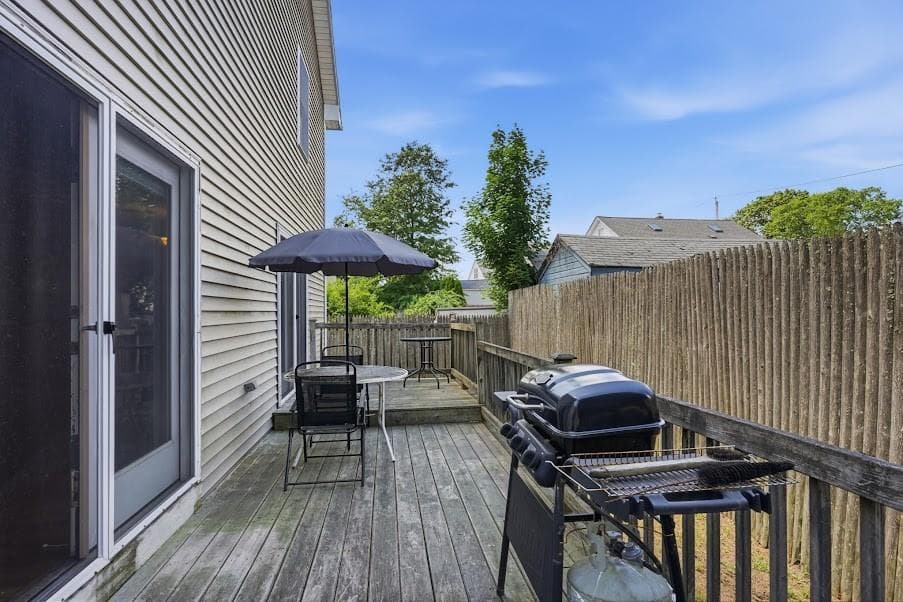 Single Family Residence at 133 Sandringham Avenue, Providence, photo 39 of 39