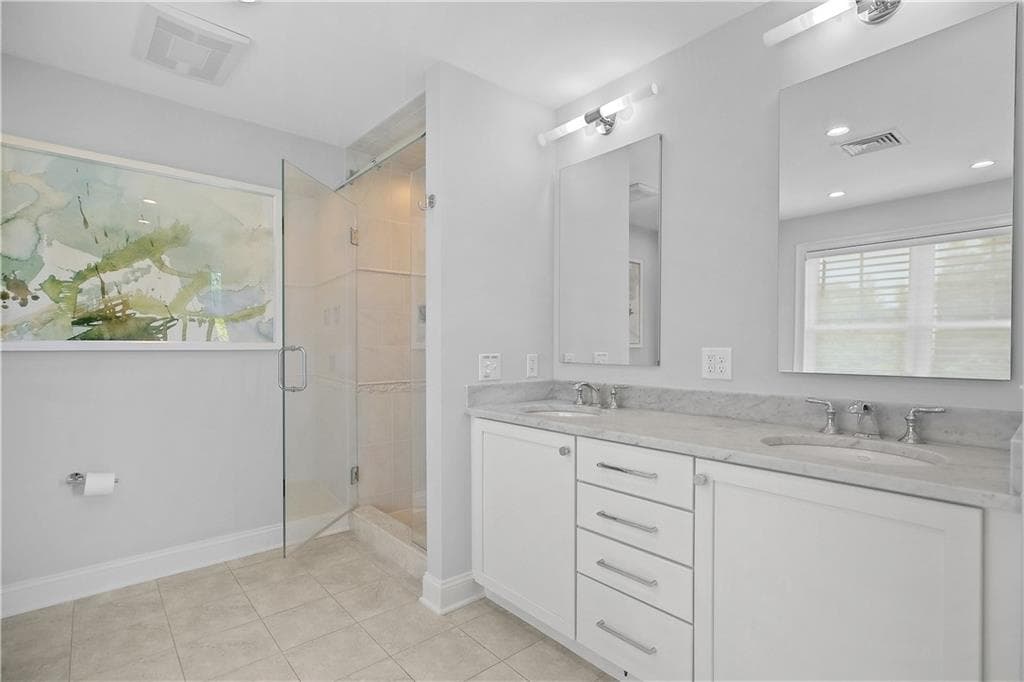 Single Family Residence at 474 Wapping Road, Portsmouth, photo 26 of 50