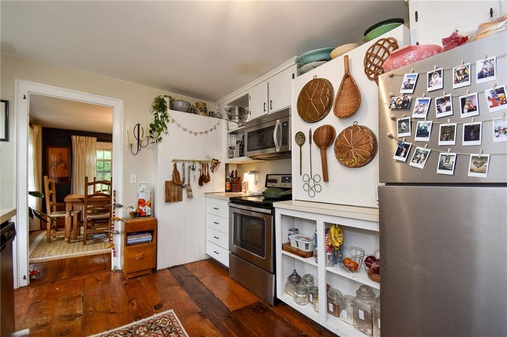 Multi Family at 195 Town Farm Road, Coventry, photo 18 of 47