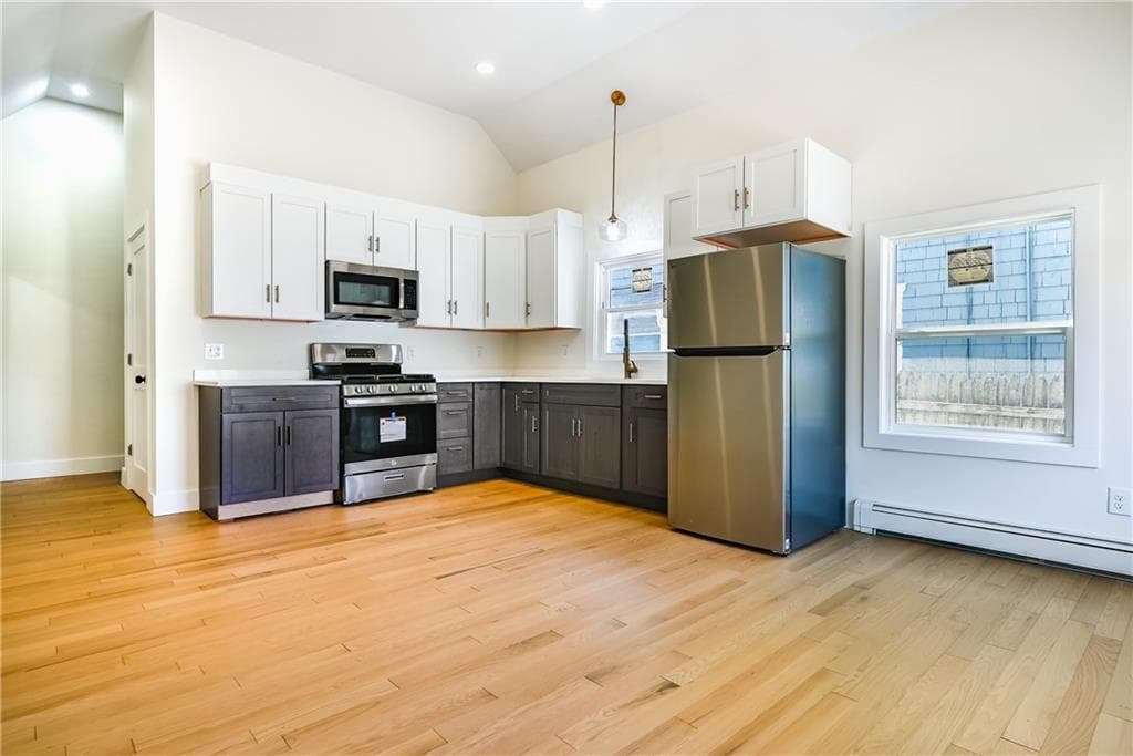 112 Hendrick Street