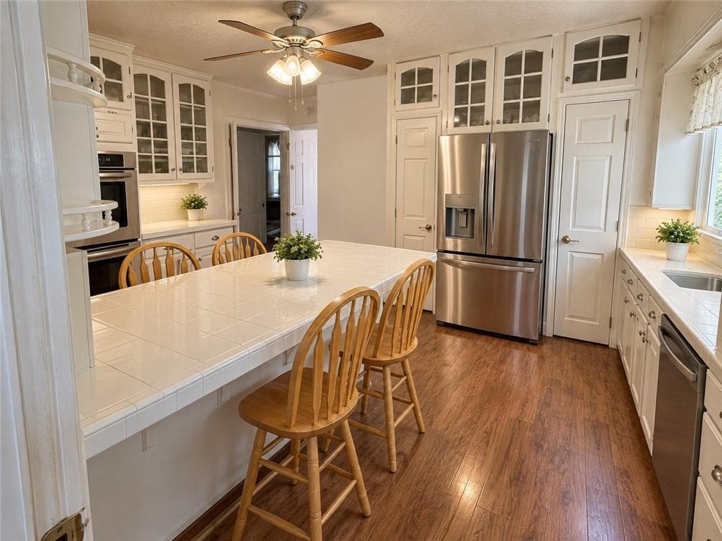 Multi Family at 374 Woonasquatucket Avenue, North Providence, photo 4 of 25