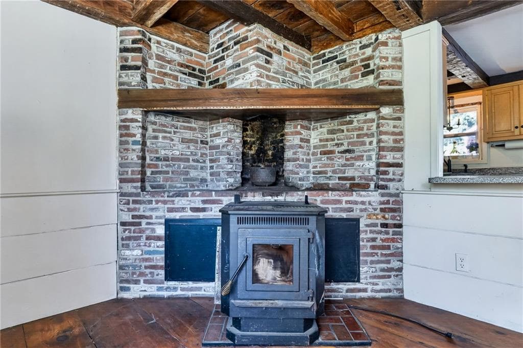 225 Scott Road photo 16