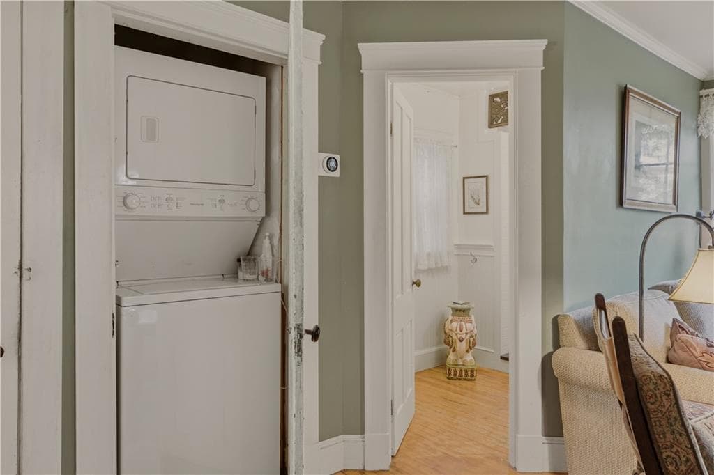 Multi Family at 15 17 Dennison Street, Newport, photo 24 of 50