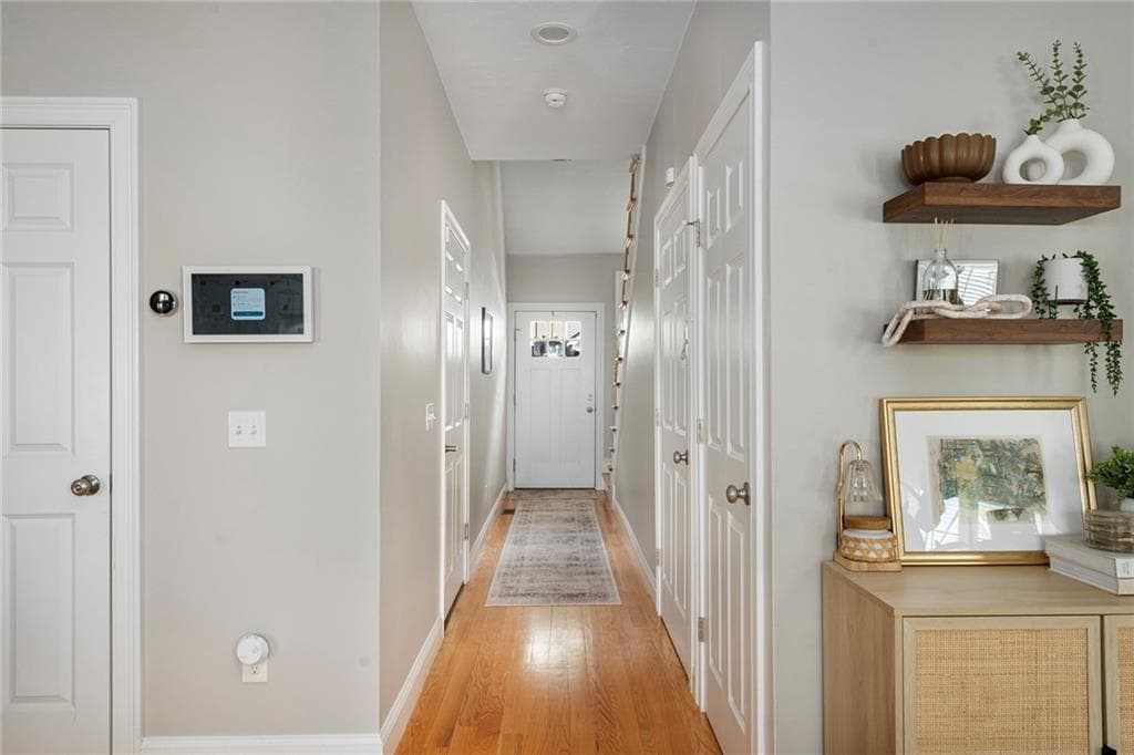 Condominium at 601 Hunting Hill Drive, Cumberland, photo 16 of 36