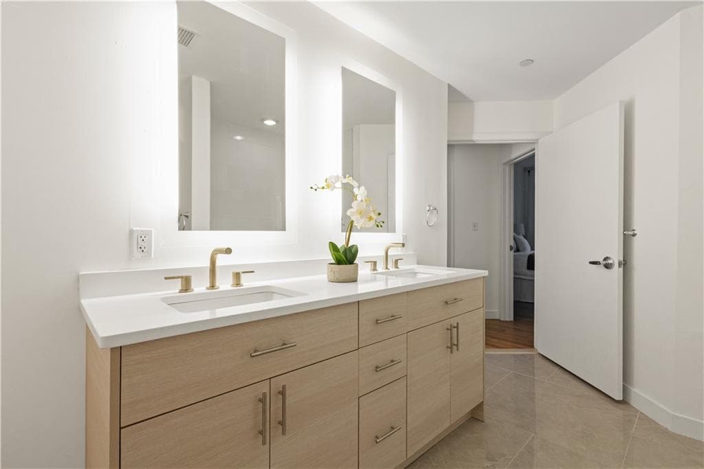 Condominium at 1 West Exchange Street UNIT 2602, Providence, photo 19 of 30