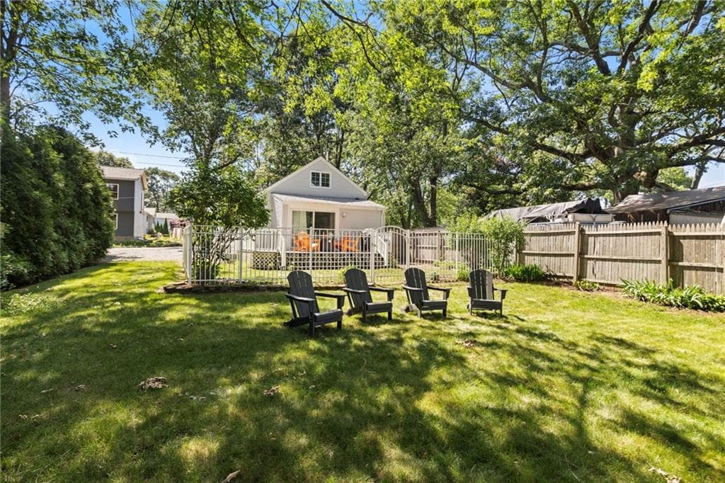 11 N Shore Street photo 36
