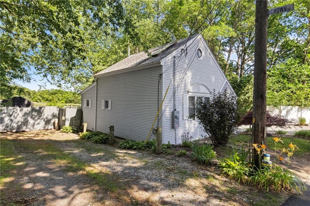 11 N Shore Street photo 31