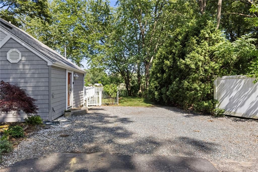 11 N Shore Street photo 4
