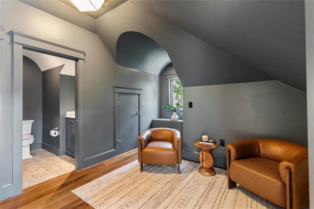 310 Blackstone Boulevard photo 39