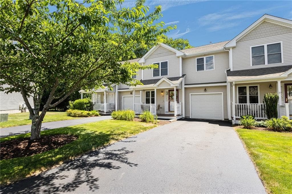 Condominium at 45 Silver Cup Circle, West Warwick, photo 2 of 21