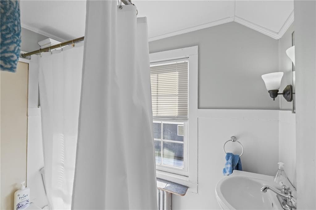 32 Houston Avenue photo 32