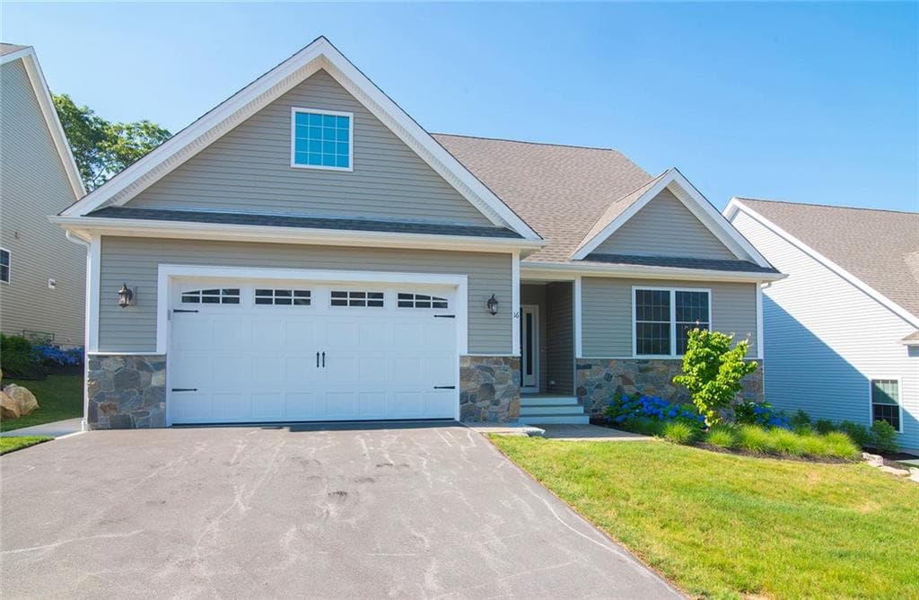 16 Abbey Lane UNIT 17