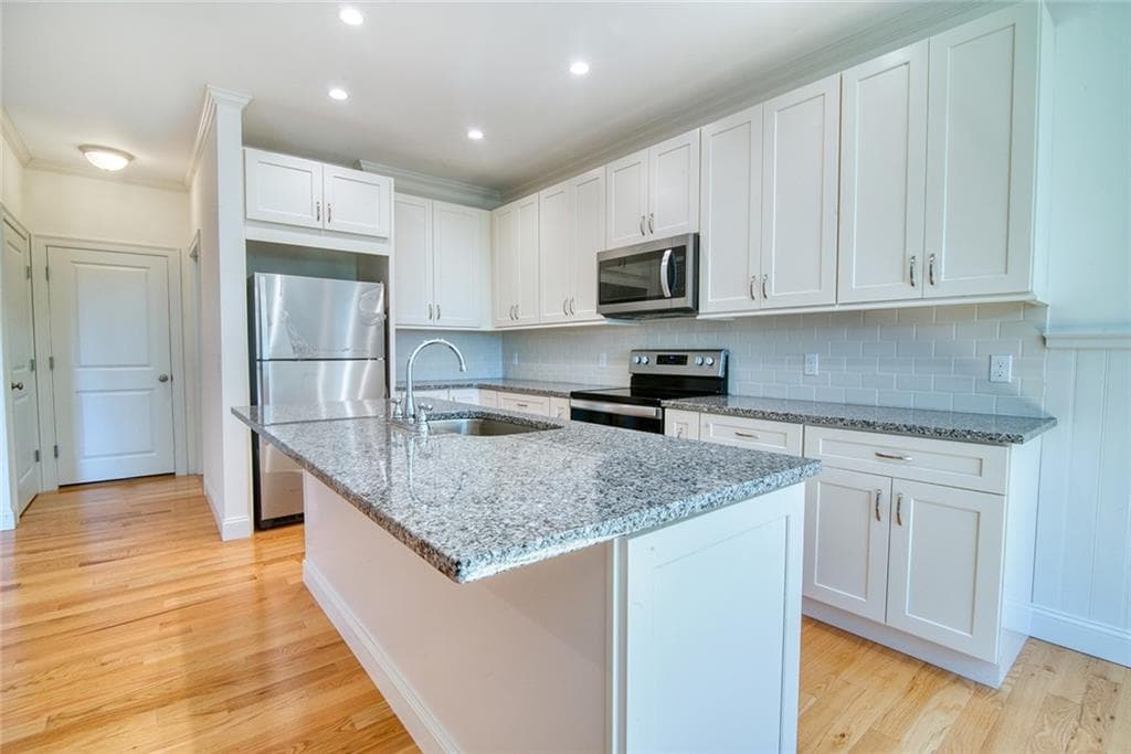 Condominium at 16 Abbey Lane UNIT 17, Westerly, photo 10 of 16