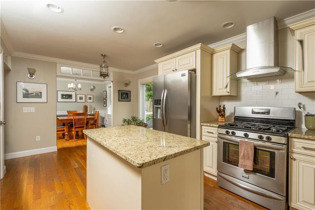 Single Family Residence at 155 Pleasant Street, Providence, photo 20 of 34