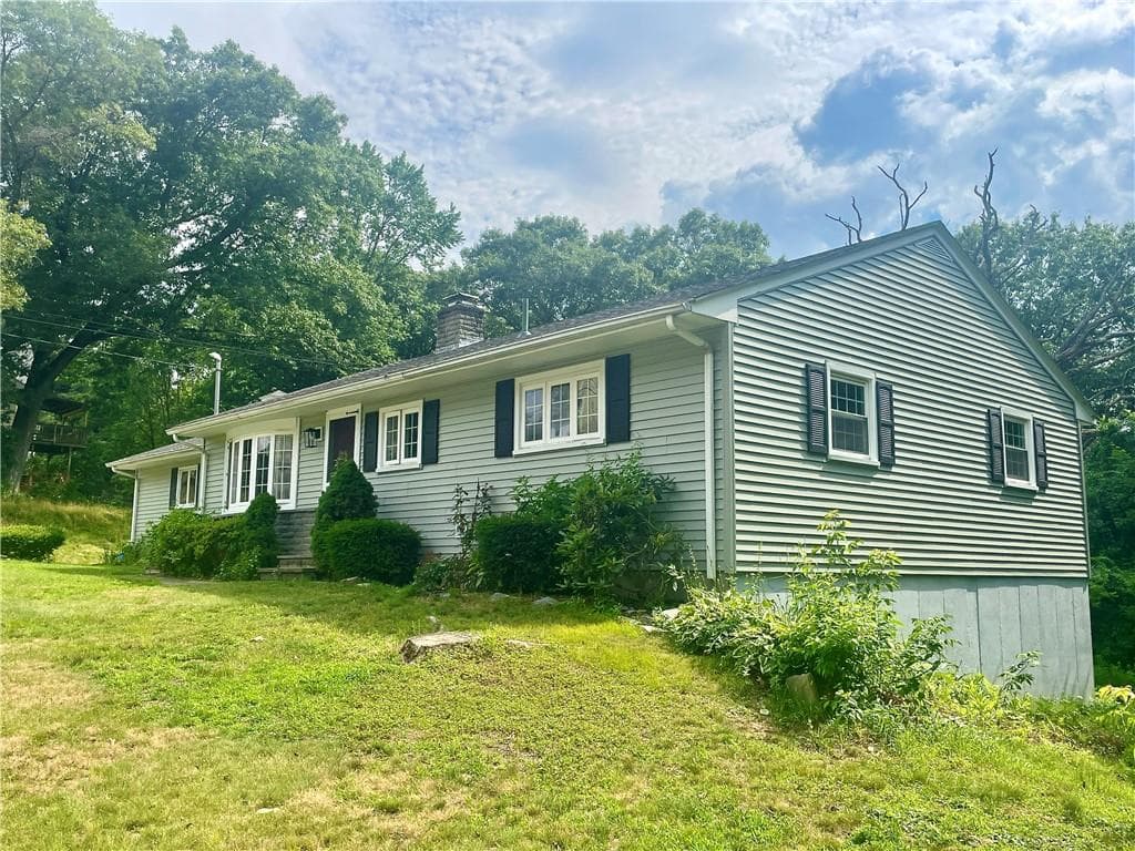 182 Highland Street photo 2
