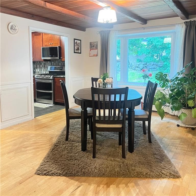 9 Briar Hill Road photo 3