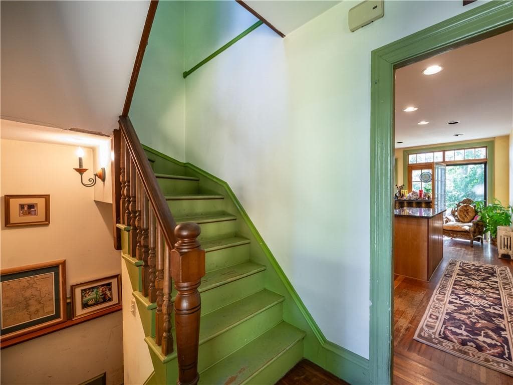 12 Manton Street photo 7