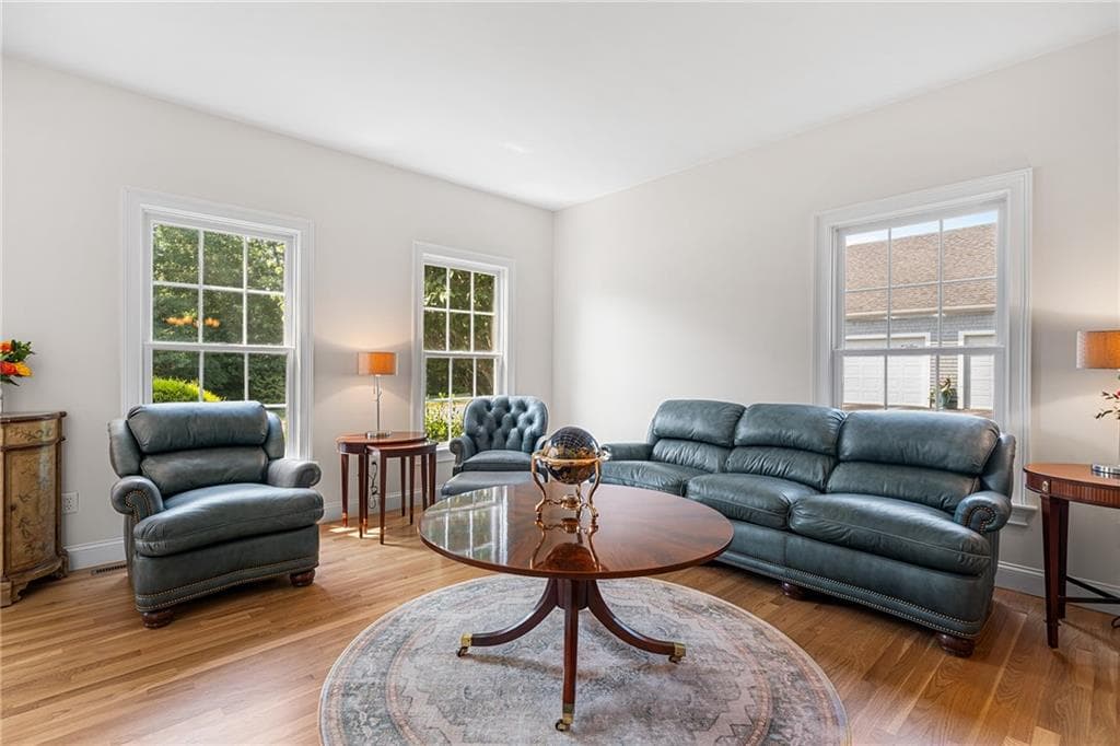 Single Family Residence at 128 Windmill Drive, South Kingstown, photo 2 of 50