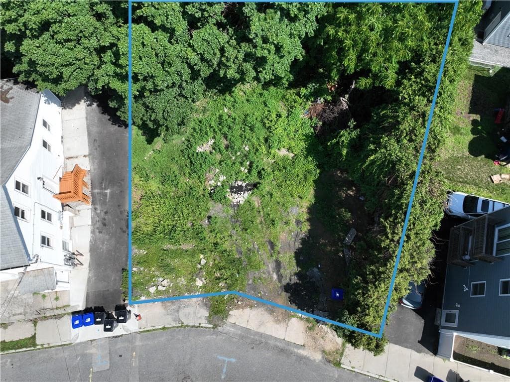 Unimproved Land at 376 Hawkins Street, Providence, photo 8 of 10