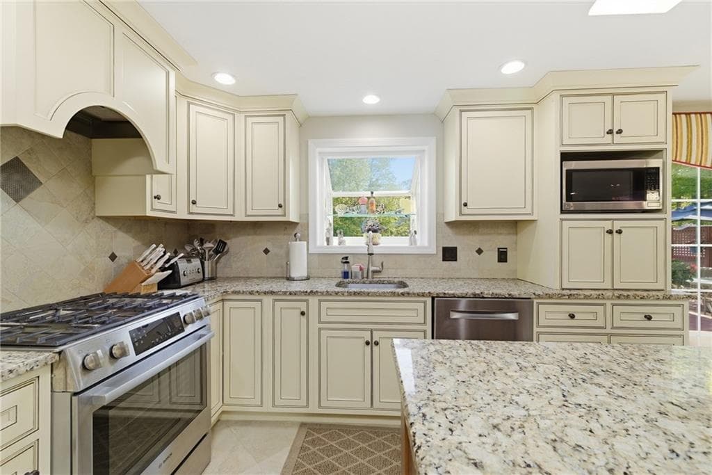 30 Princess Pine Circle photo 36