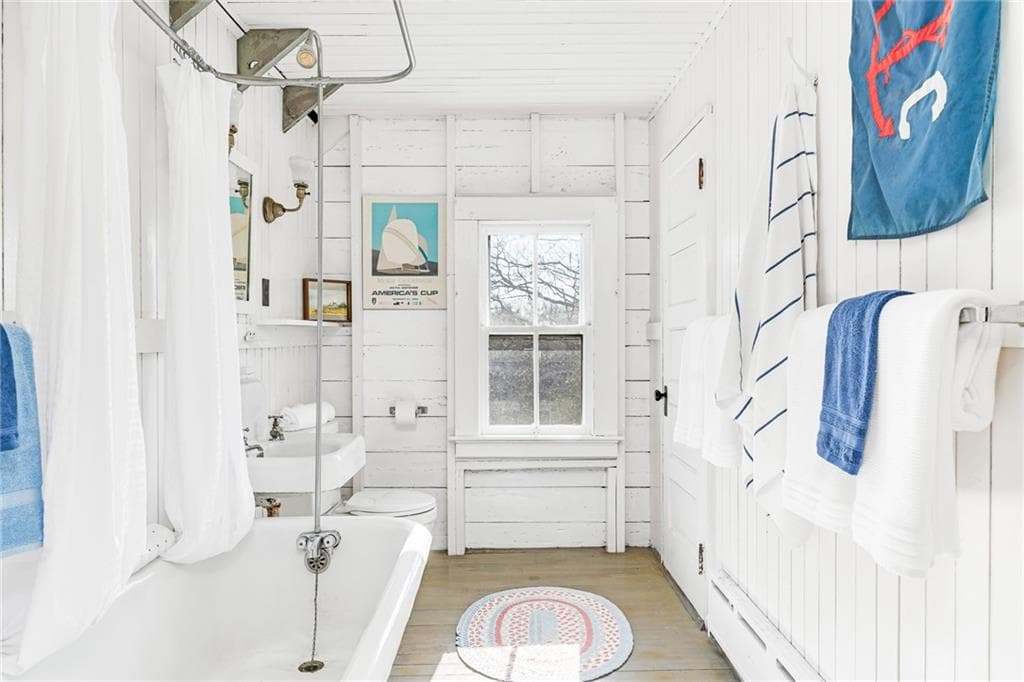 26 East Hills Road photo 39
