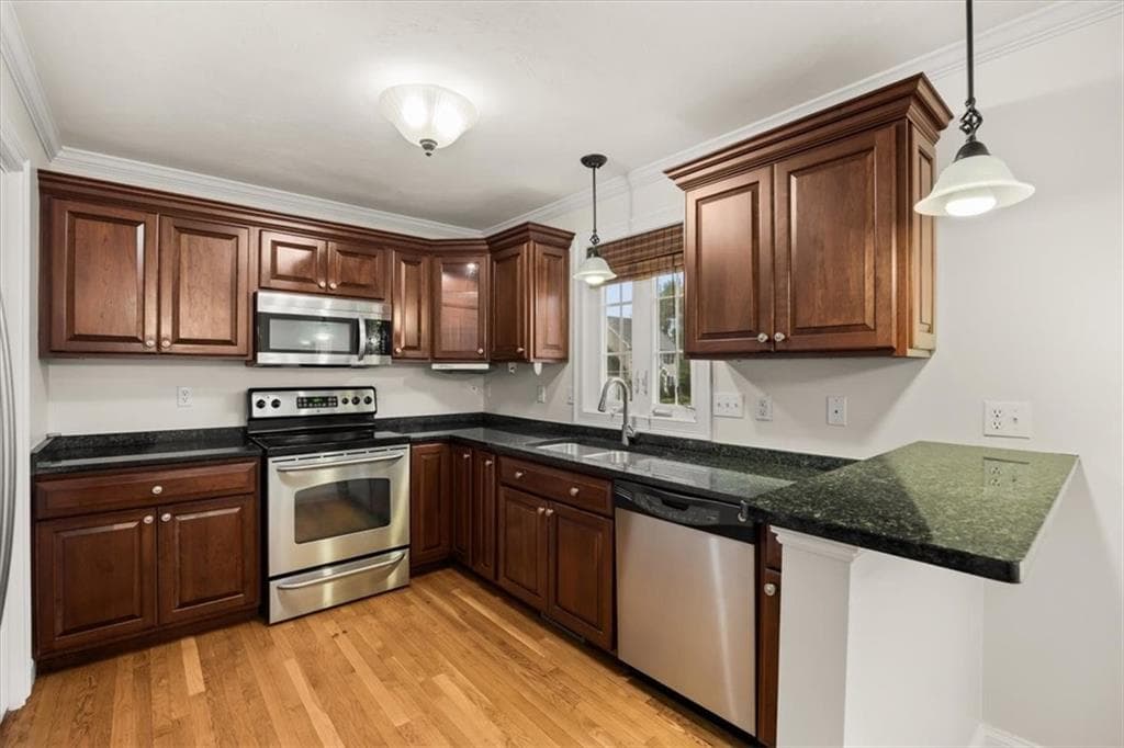 Condominium at 16 Streamview Drive UNIT 16, Cumberland, photo 9 of 50