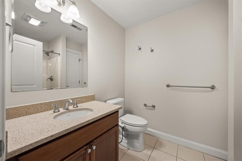 Condominium at 16 Streamview Drive UNIT 16, Cumberland, photo 30 of 50
