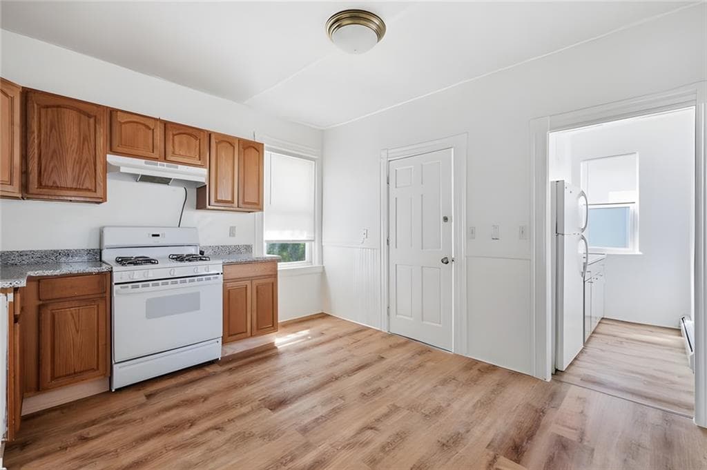 Multi Family at 374 Douglas Avenue, Providence, photo 5 of 23