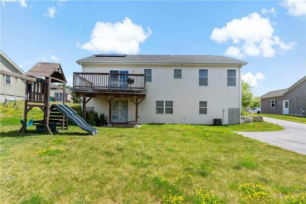 139 Danielle Drive photo 2