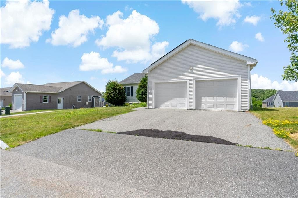 139 Danielle Drive photo 18