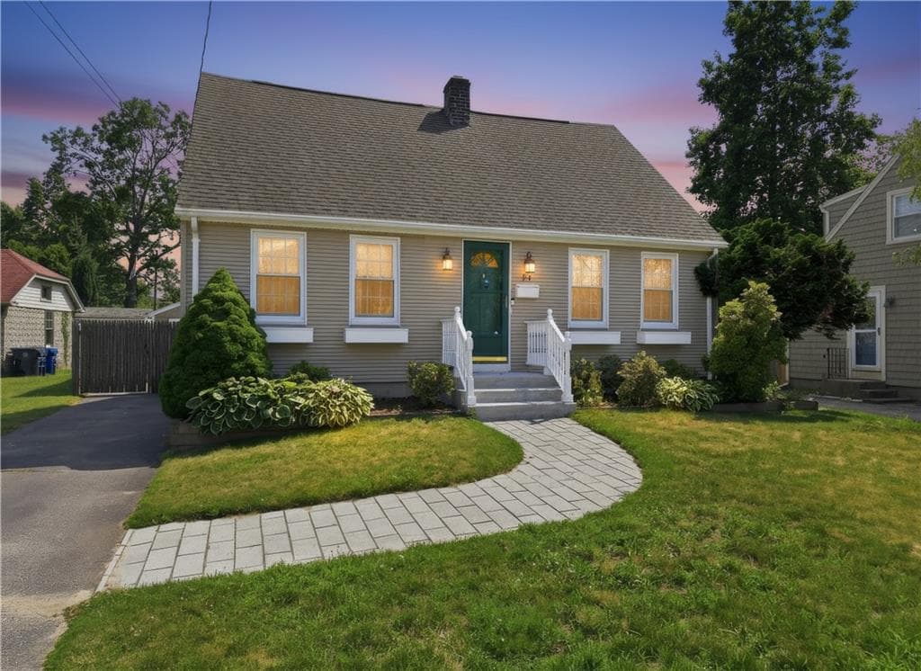 24 ROSEGARDEN Street photo 2