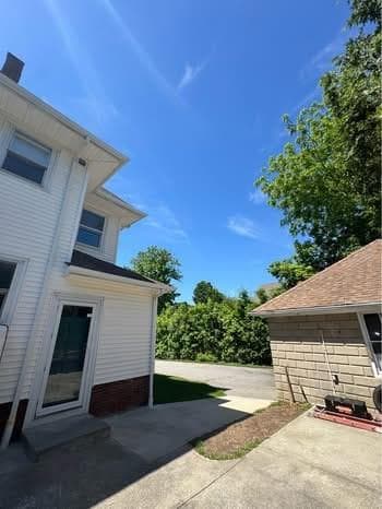 2249 Cranston Street photo 12