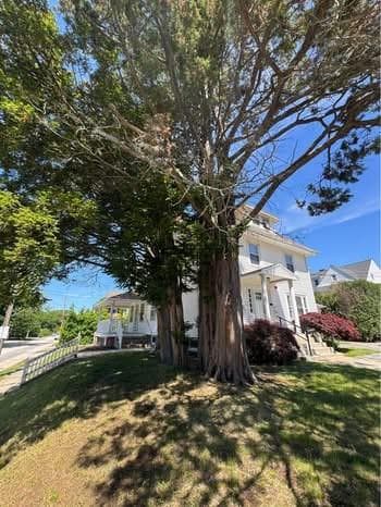 2249 Cranston Street photo 3