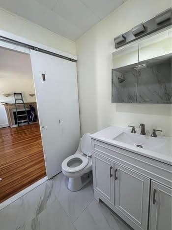 2249 Cranston Street photo 25