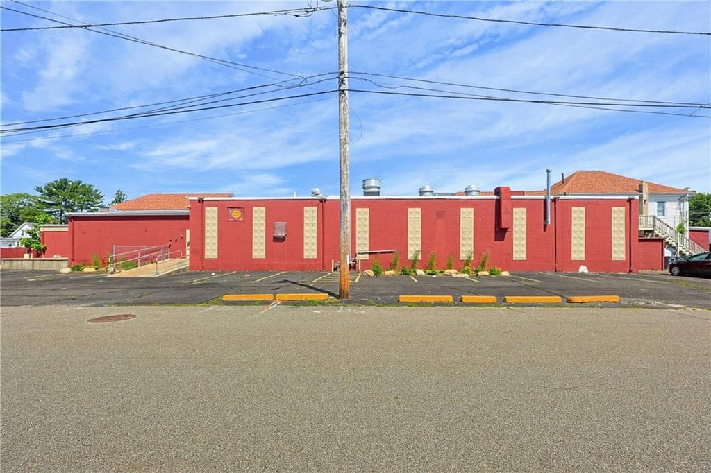 955 West Shore Road photo 8
