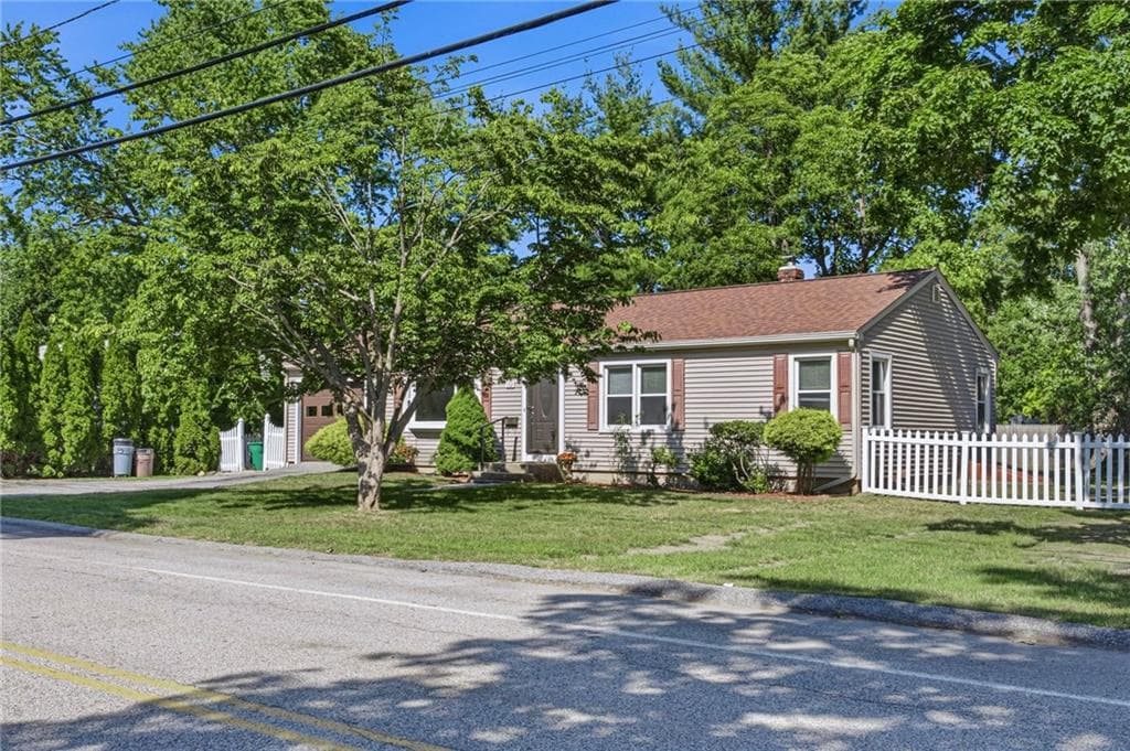 132 Potowomut Road photo 36