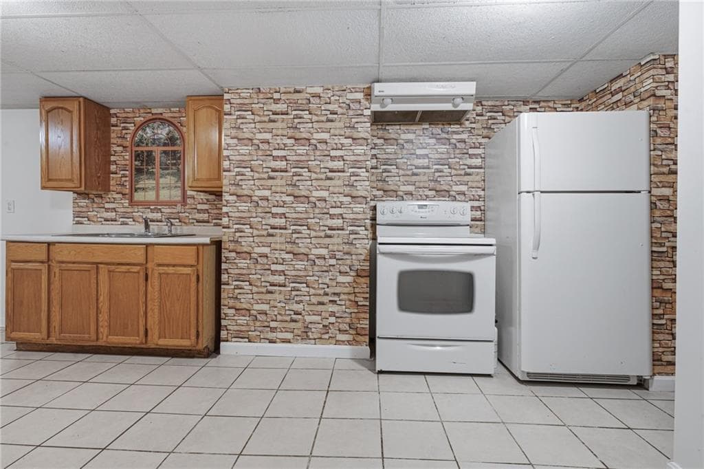 132 Potowomut Road photo 21